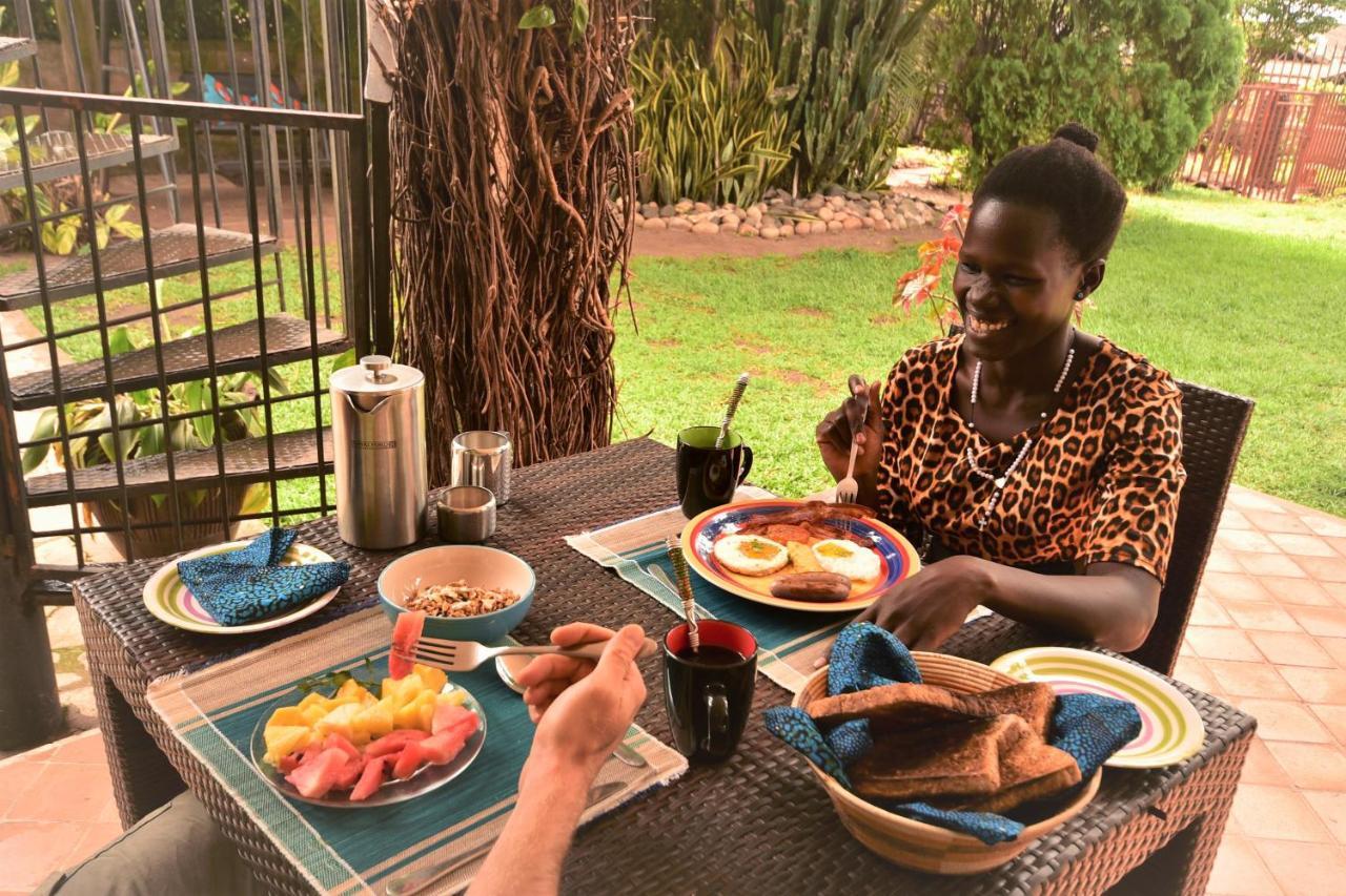 Elementis Entebbe Hotel Kültér fotó